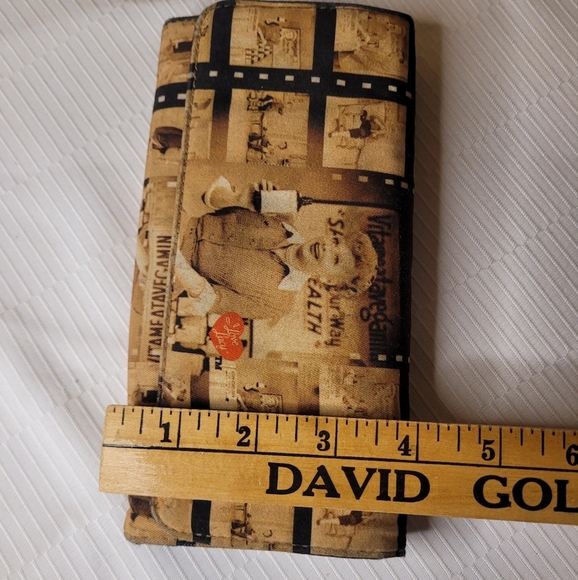 "I Love Lucy" Trifold Wallet - Picture 3 of 12